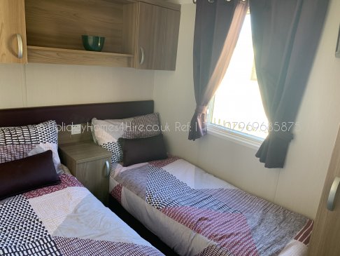 Haven Holidays Primrose Valley 6 Berth Caravan Twin Bedroom Ref1