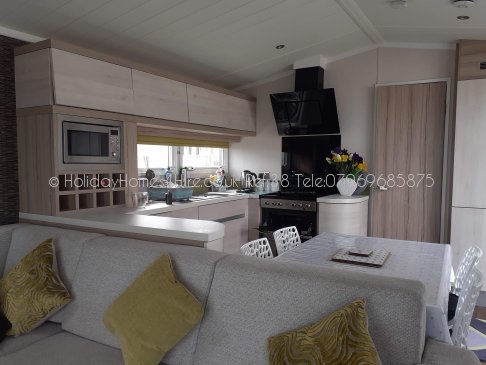 Haven Holidays Reighton Sands 2 Bedroom Lodge luxury kitchen cooker Ref38