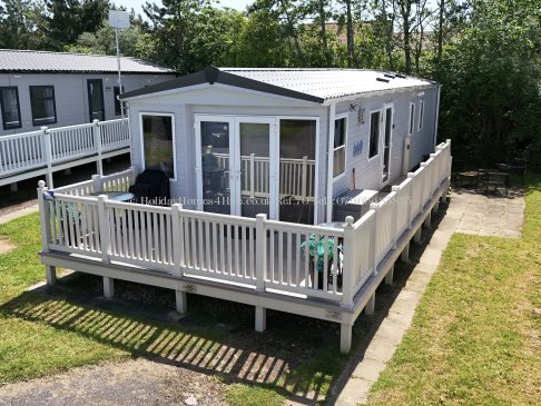 Exterior view of 3-bedroom caravan for hire at Haven Primrose Valley – ref 70