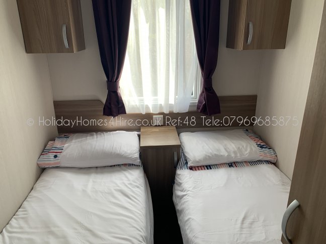Haven Holidays Primrose Valley 3 bedroom Caravan Twin Bedroom #2 Ref48