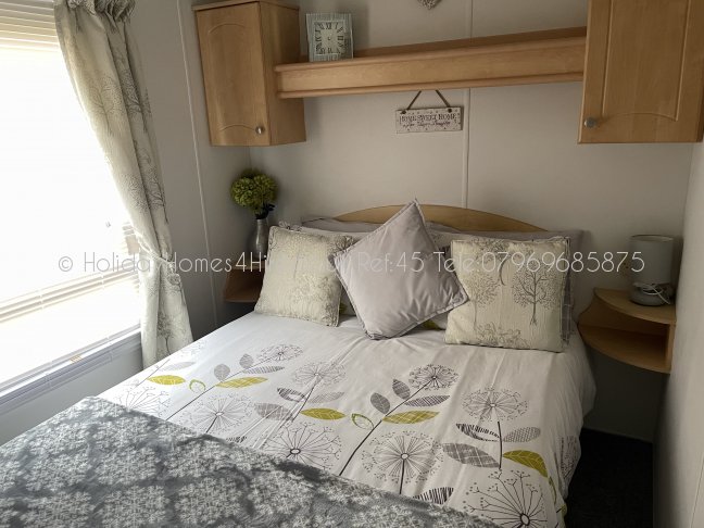 Haven Holidays Primrose Valley 3 bedroom Caravan Master bedroom #1 Ref45