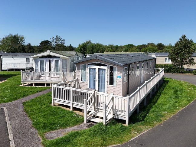 Haven Holidays Primrose Valley 6 Berth Caravan External View Ref21