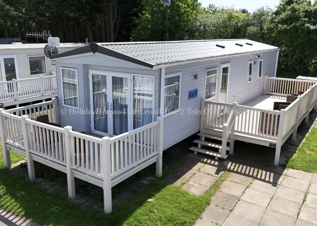 Exterior view of 3-bedroom caravan for hire at Haven Primrose Valley – ref 2