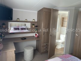 Haven Holidays Primrose Valley 6 Berth Caravan Master Bedroom En-Suit Ref1