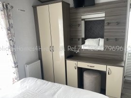 Haven Holidays Reighton Sands 3 Bedroom Caravan bedroom 3 dressing table Ref71